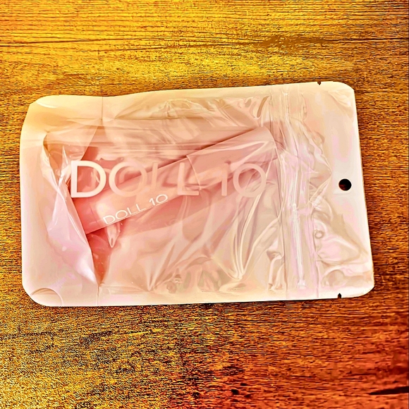 2-for-1 Sold Out Shade! NIB Doll10 Skin Genius Lip Color Stick "Breathe" - Picture 3 of 5